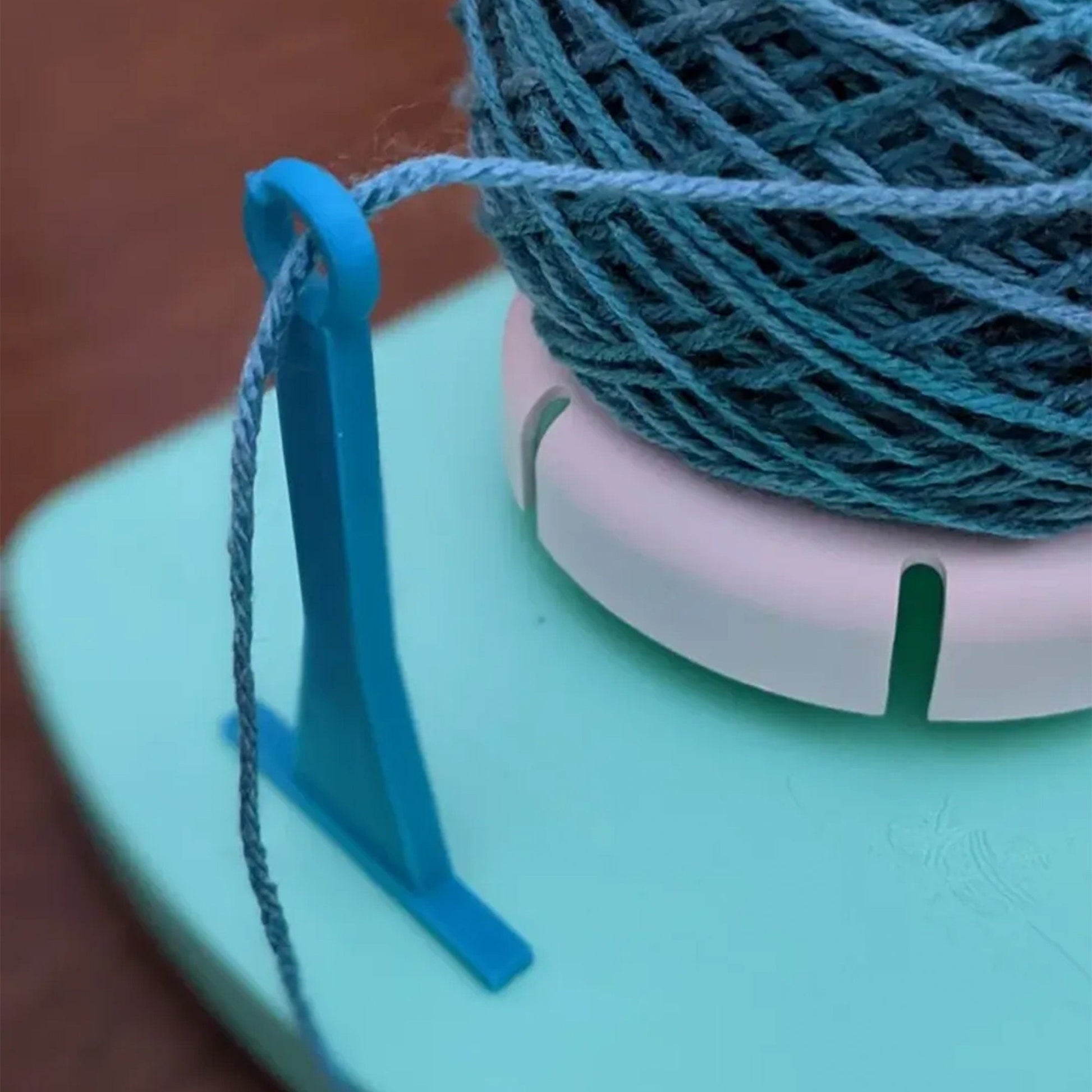 Yarn Dispenser and Guide Tool for Knitting